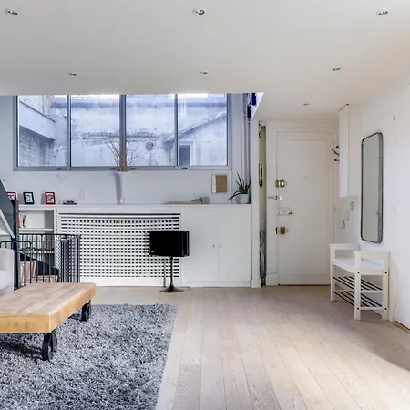 Guestready - Terrasse Vue Tour Eiffel Apartment